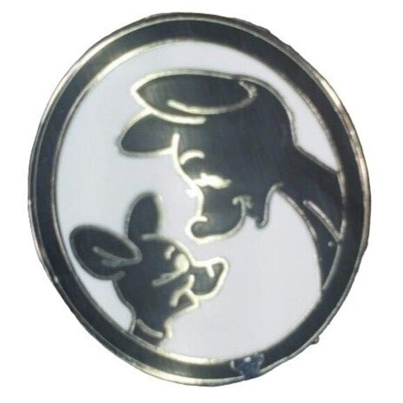 Disney Kanga Roo Trading Pin Hidden Mickey Silhouette Winnie Pooh Badge Brooch - Picture 1 of 5